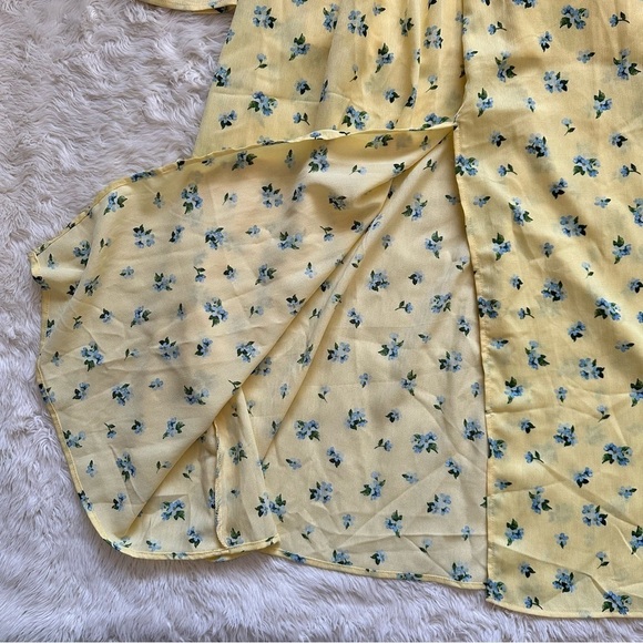 WeWoreWhat Dress Smocked Maxi Off Shoulder Watercolor Ditsy Yellow S NWT New - Picture 7 of 12